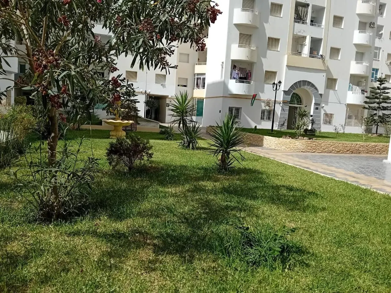 Superbe Appartement Emplacement Exceptionnel Tunis 0*,  Tunezja